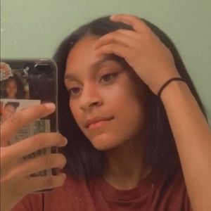 Meet your Posher, Khiya